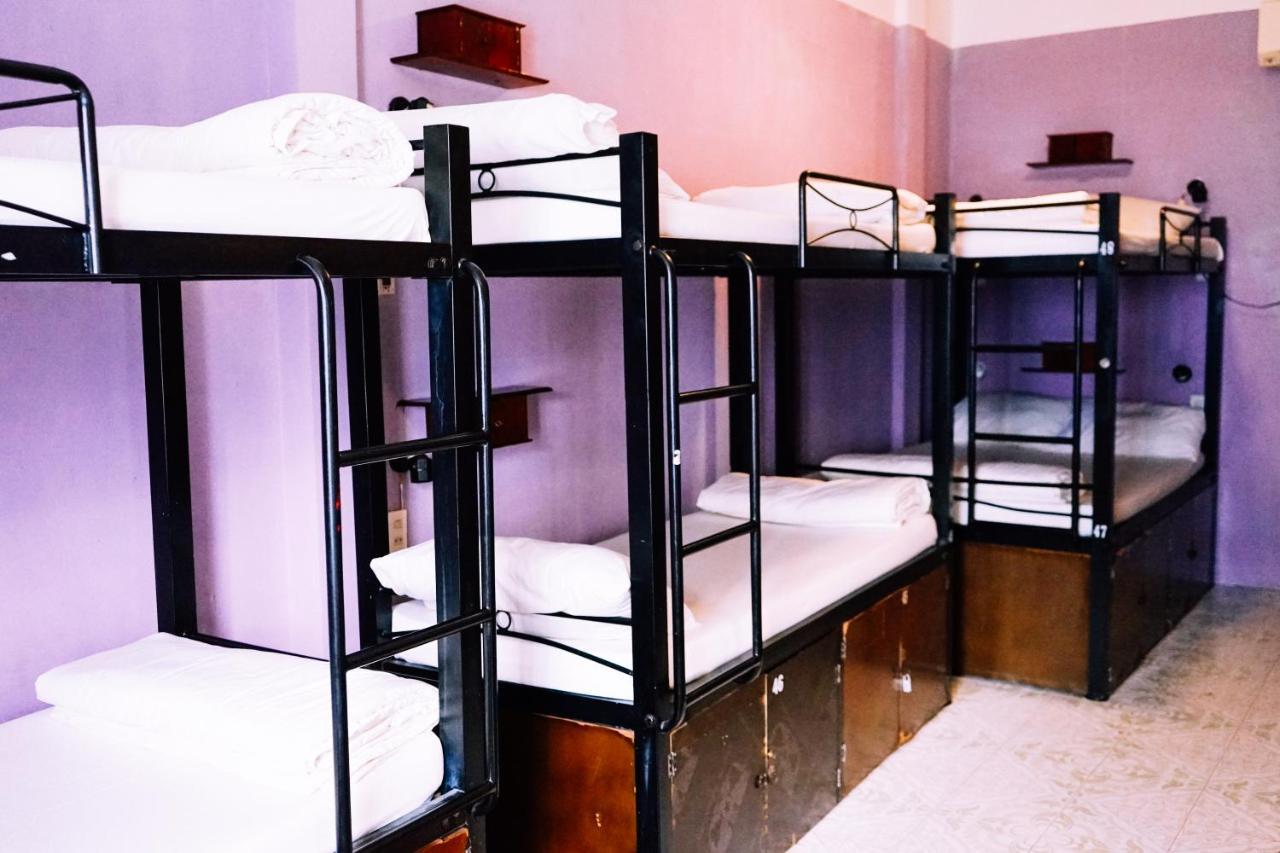 Vietnam Backpacker Hostels - Hue Buitenkant foto